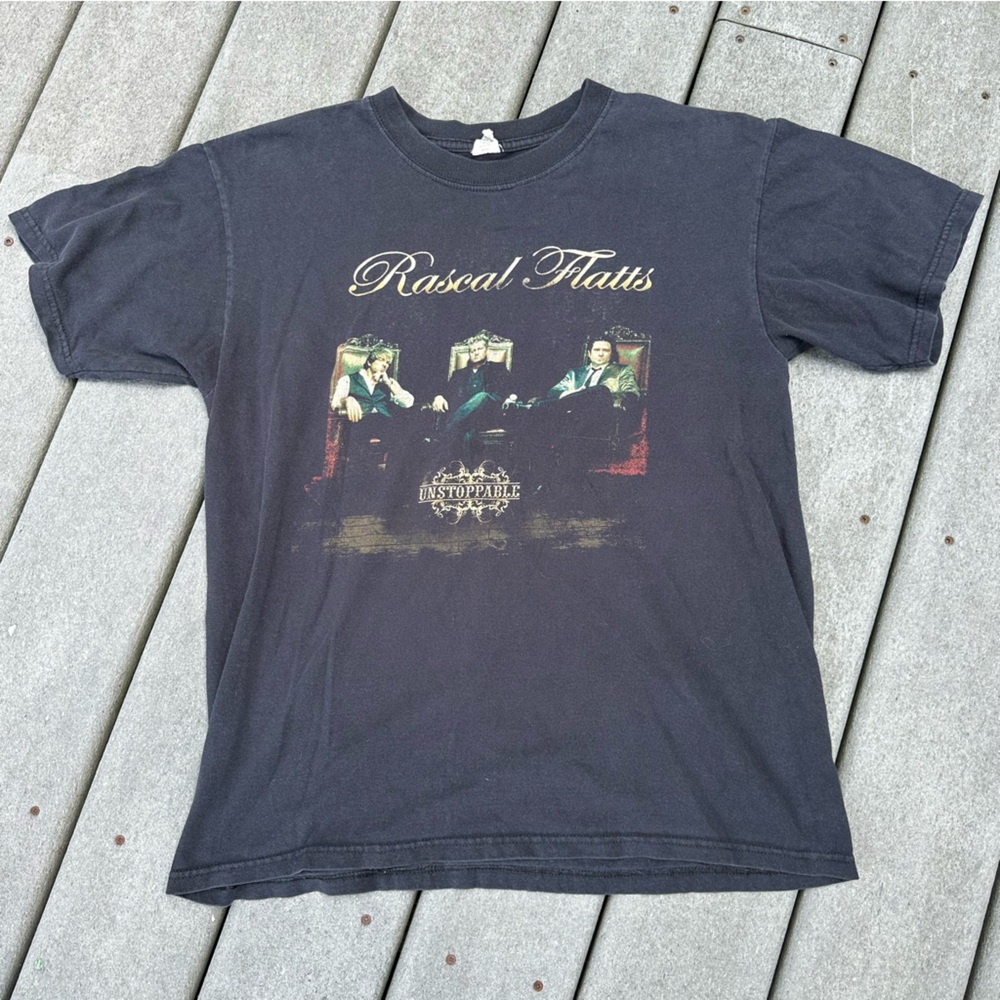 Rascal Flatts unstoppable concert tee size large